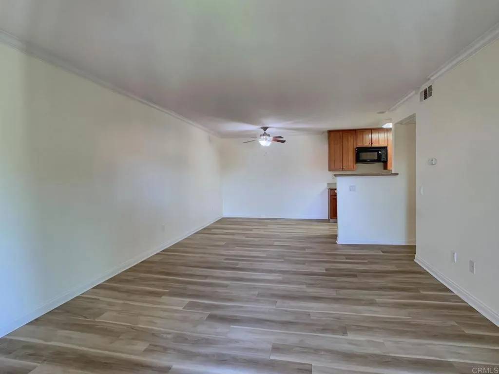 El Cajon, CA 92020,190 Chambers Street #18