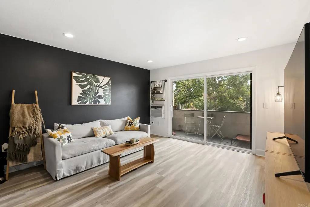 San Diego, CA 92108,6780 Friars Road #243