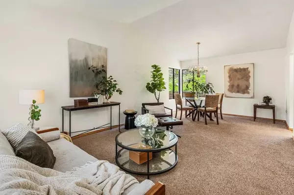 Poway, CA 92064,12349 Bluewing Court