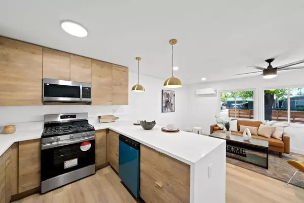 Spring Valley, CA 91977,623 Parkbrook Street