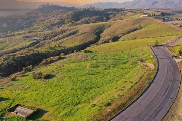 Jamul, CA 91935,15223 Presilla