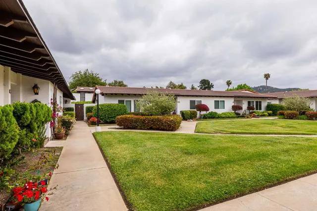 San Diego, CA 92128,16577 Caminito Vecinos