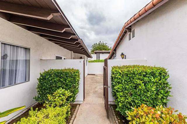 San Diego, CA 92128,16577 Caminito Vecinos