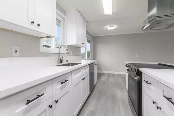 Santee, CA 92071,9857 MISSION GORGE RD #4