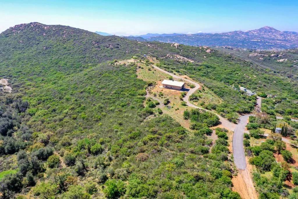 Alpine, CA 91901,22645 Illahee Drive