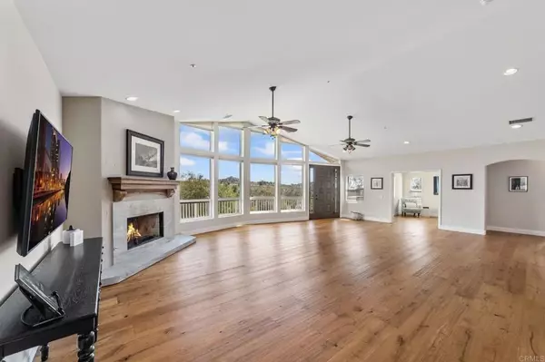 20191 Deerben Rd, Ramona, CA 92065