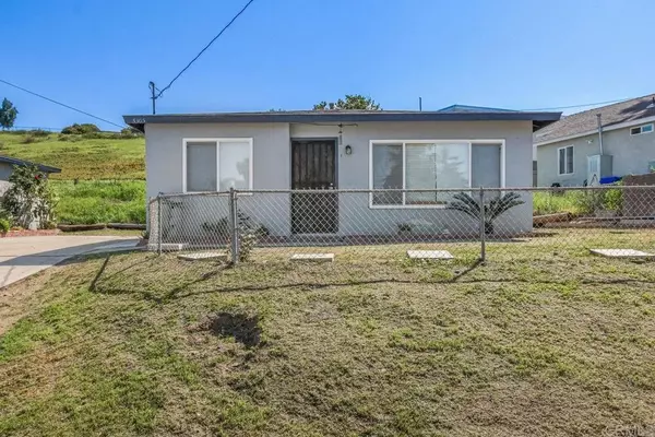 5305 Santa Margarita Street, San Diego, CA 92114