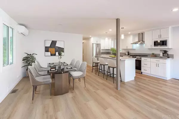 4812 Old Cliffs, San Diego, CA 92120