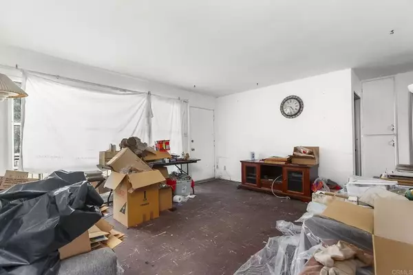 San Diego, CA 92114,851 CARDIFF ST