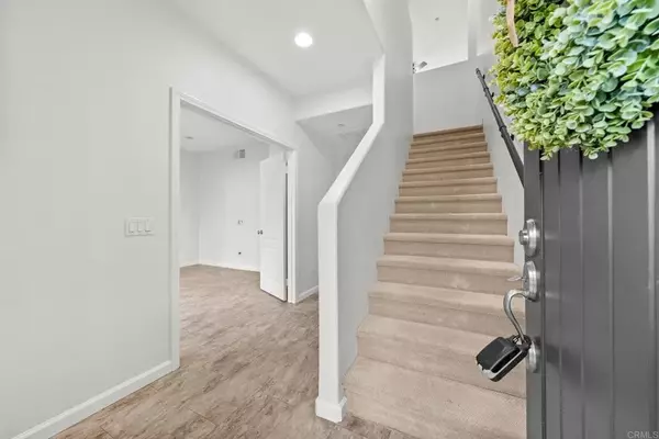 Chula Vista, CA 91913,1295 Blue Jean Way #2