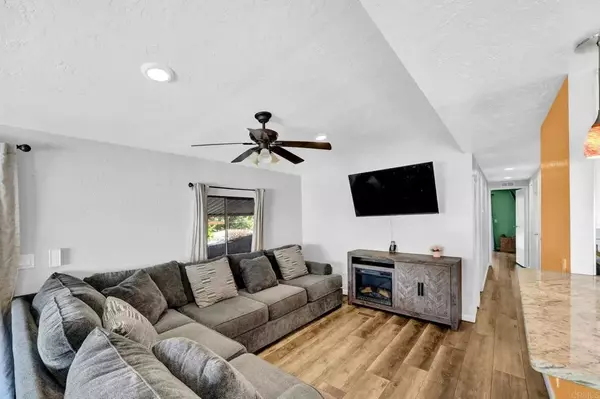 Spring Valley, CA 91977,9902 Jamacha Blvd #58