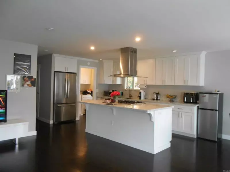 2003 Bayview Hts ##71, San Diego, CA 92105