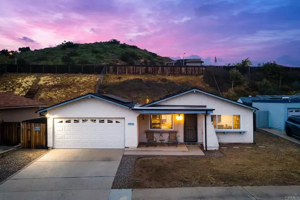 Lakeside, CA 92040,13510 APPALOOSA DR