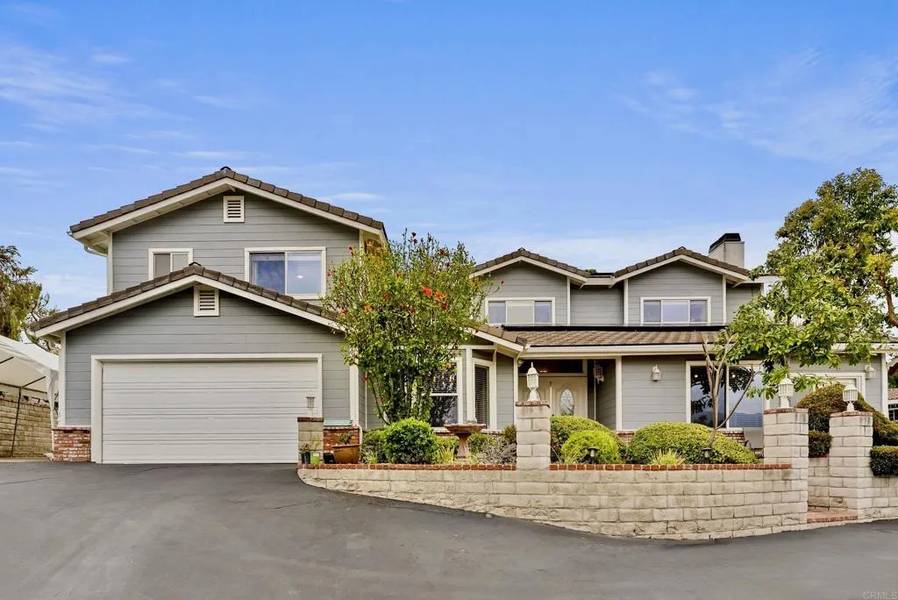 11984 Paseo Fuerte, El Cajon, CA 92020