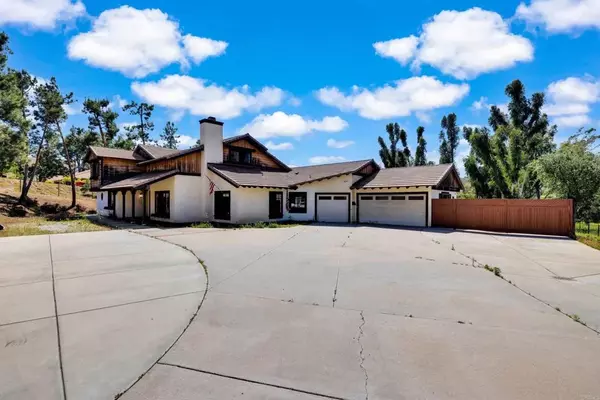 9878 Quail Canyon Road, El Cajon, CA 92021