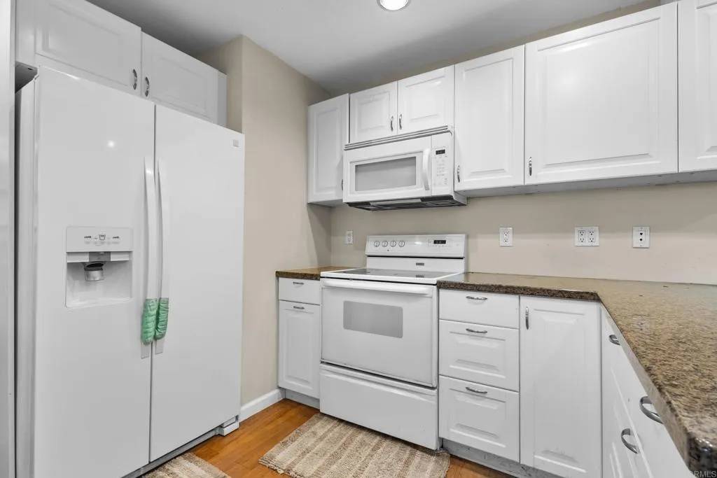 Rancho Bernardo (san Diego), CA 92128,17438 Ashburton Rd