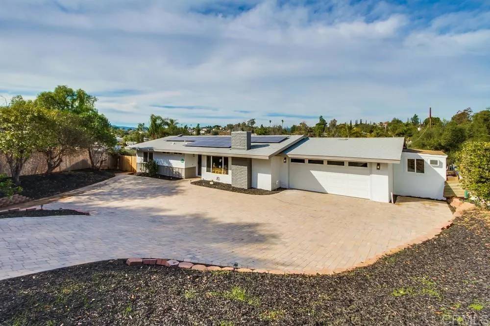 1728 E Mission Road, Fallbrook, CA 92028