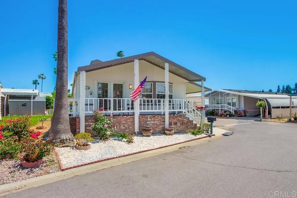 Escondido, CA 92027,2300 E Valley Parkway #158