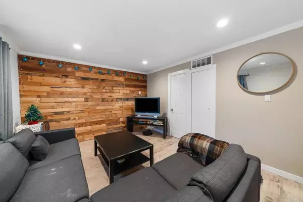 351 E Bradley #SPC 164, El Cajon, CA 92021