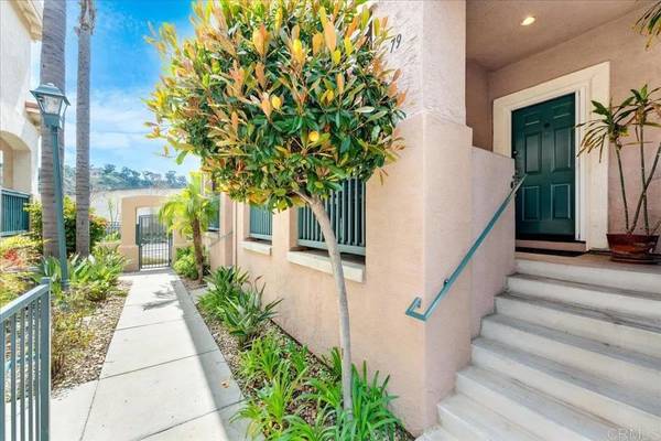 938 Camino De La Reina #79, San Diego, CA 92108