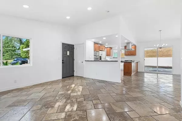 Fallbrook, CA 92028,2125 S Stage Coach Lane