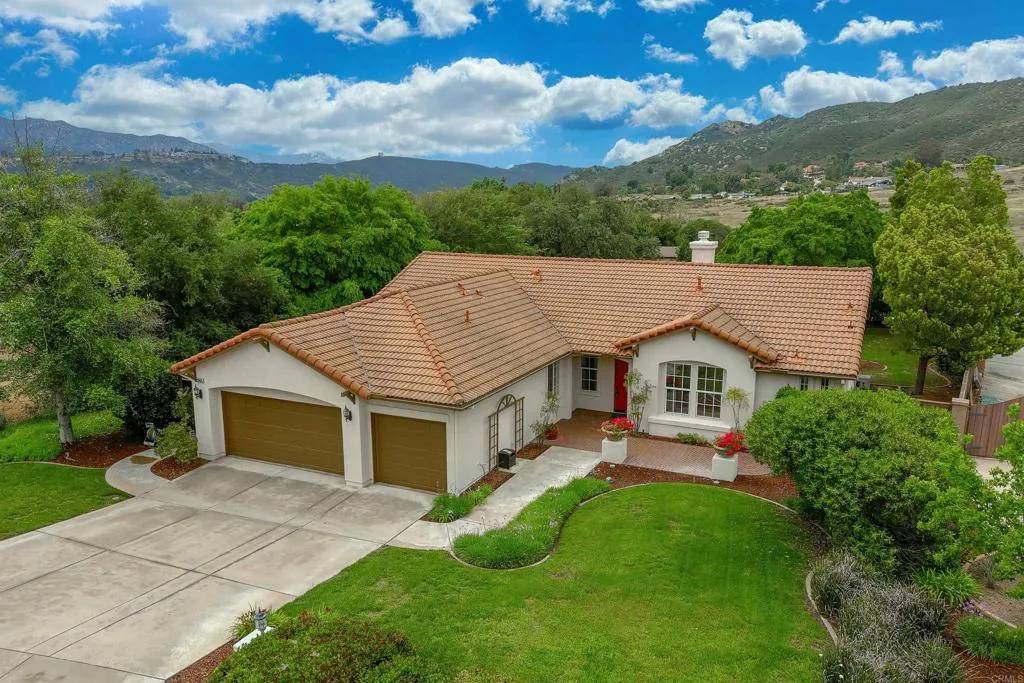 23425 Mountain Peak Road, Ramona, CA 92065