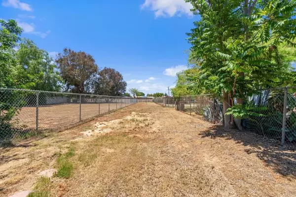 Norco, CA 92860,1466 Pacific Ave