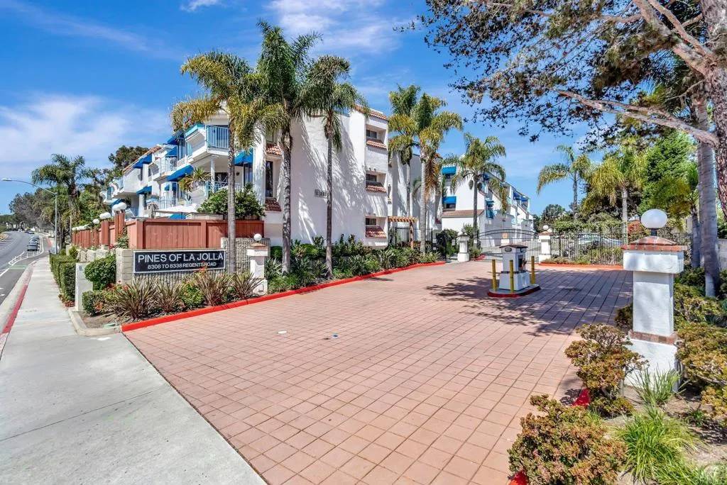 San Diego, CA 92122,8328 Regents Road #1D
