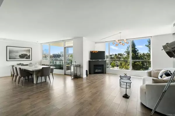 San Diego, CA 92101,510 First Ave #402