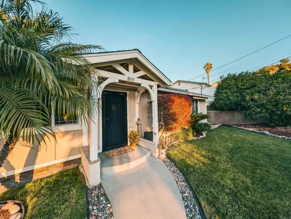 Santee, CA 92071,8635 La Butte Lane