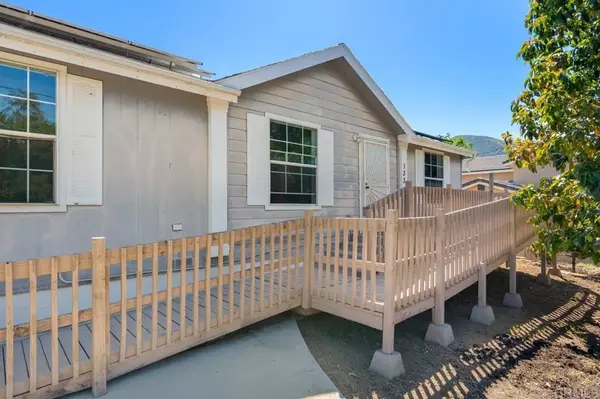 El Cajon, CA 92019,133 Frances Drive