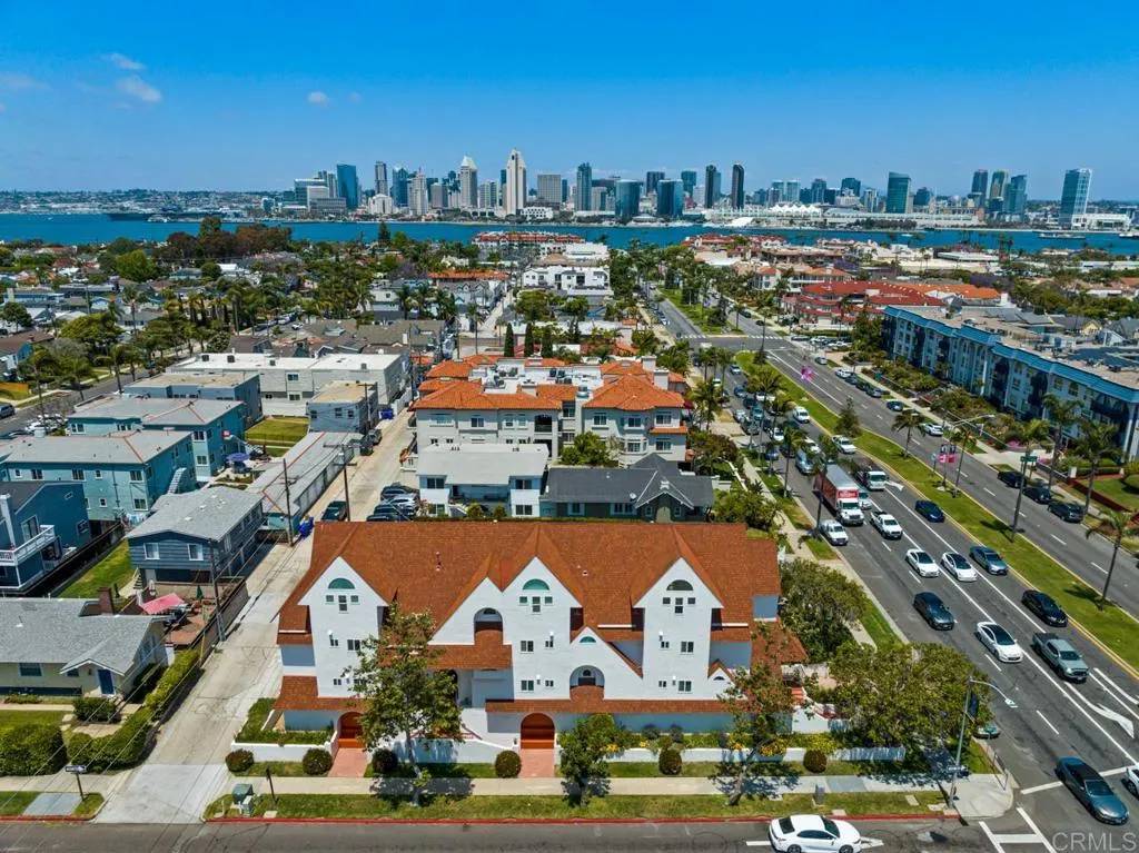 Coronado, CA 92118,374 Orange Avenue #F