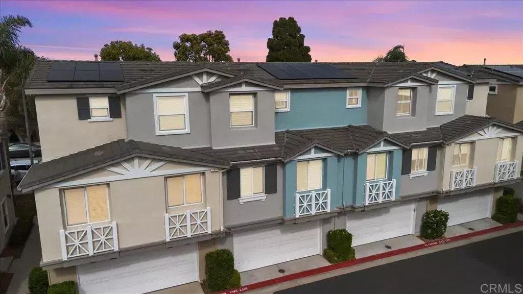 San Diego, CA 92117,3023 Pacific Palm Way