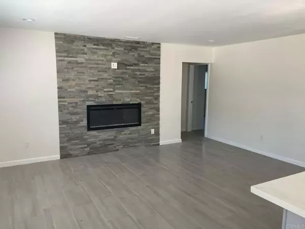 Santee, CA 92071,8615 Placid View #A