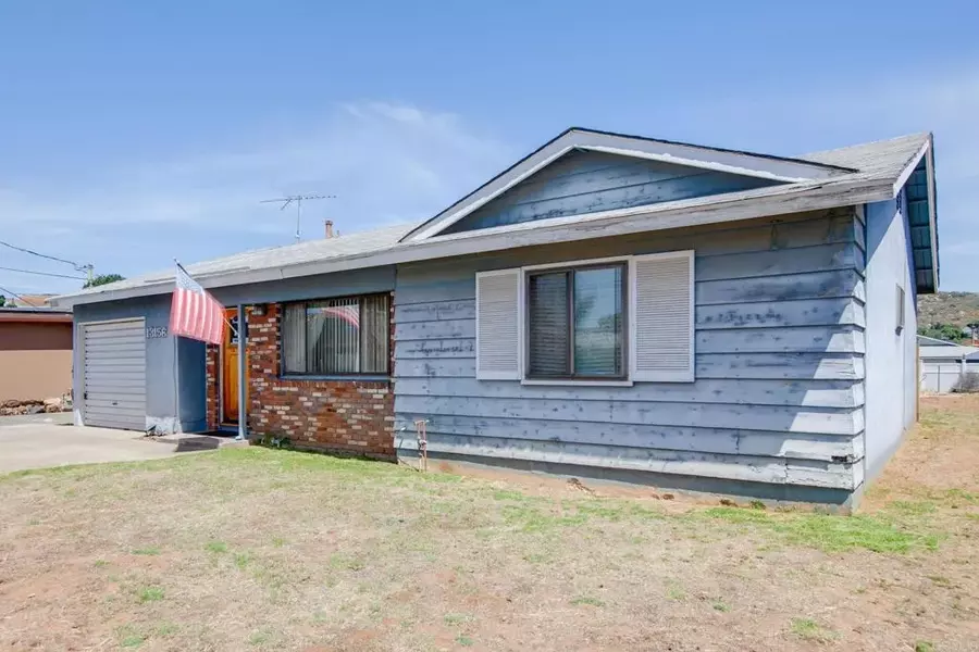 13156 Shenandoah Dr., Lakeside, CA 92040