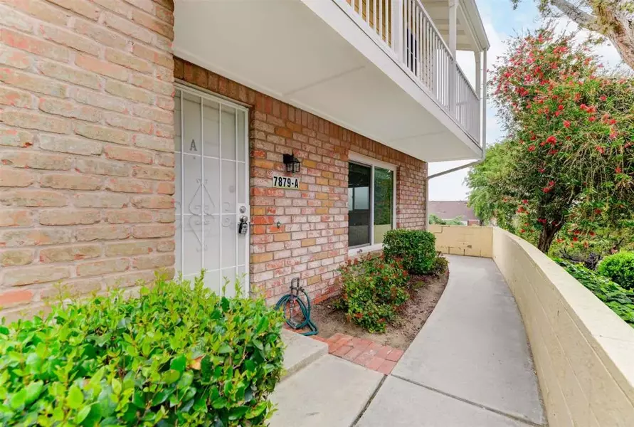 7879 Rancho Fanita #A, Santee, CA 92071