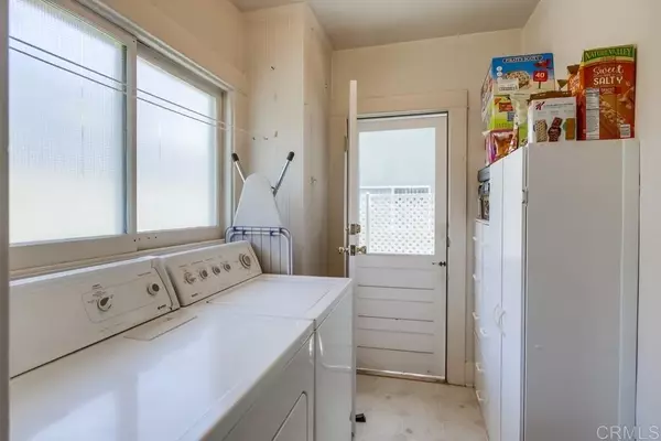 San Diego, CA 92103,4209 3rd Avenue