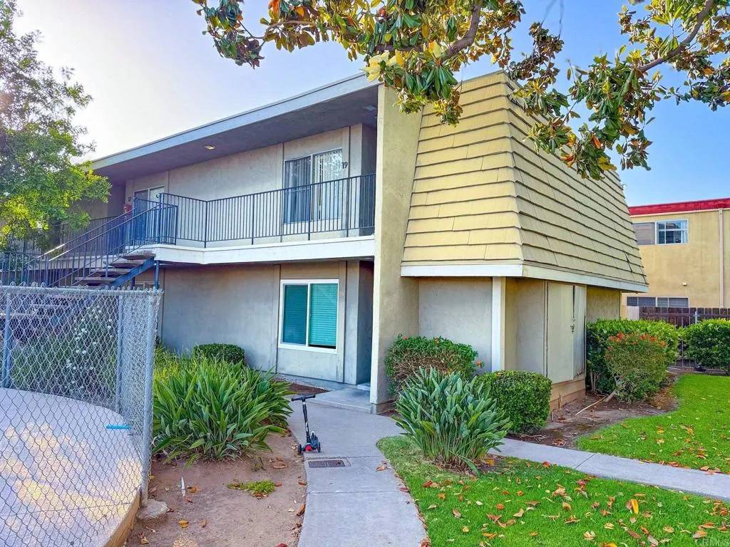 166 N 1St Street #18, El Cajon, CA 92021