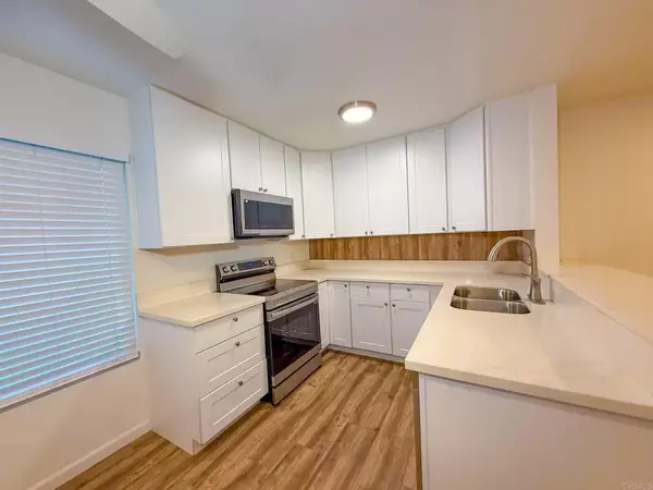 El Cajon, CA 92021,166 N 1St Street #18