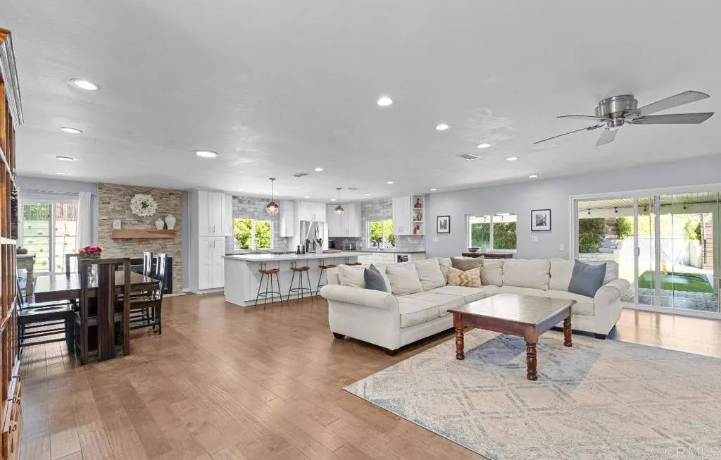 2528 Windmill View Road, El Cajon, CA 92020
