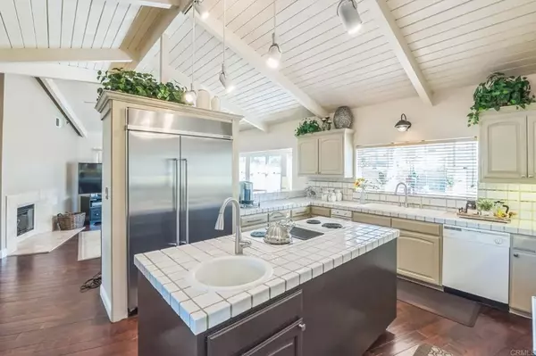 719 Singing Trails Drive, El Cajon, CA 92019
