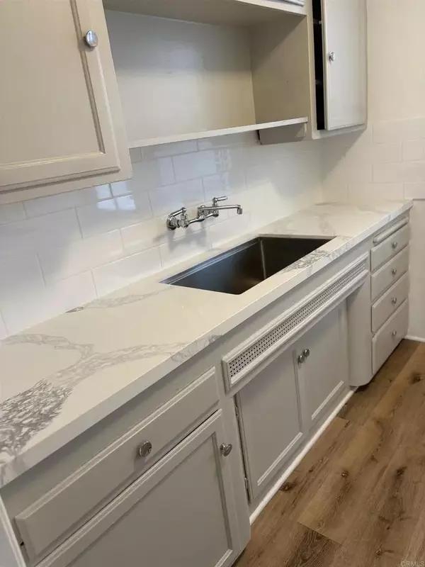 La Mesa, CA 91942,4818 Palm Avenue