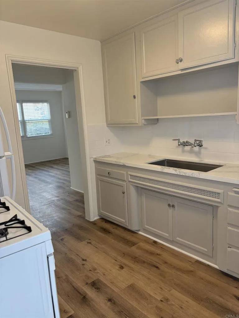 La Mesa, CA 91942,4818 Palm Avenue