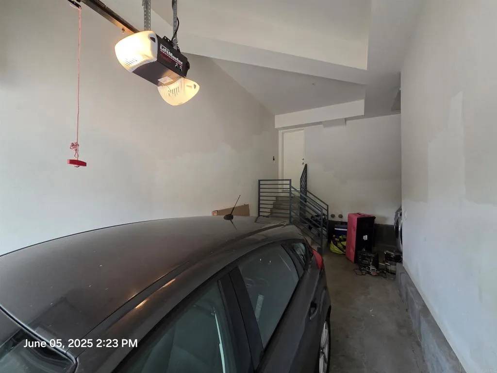 Chula Vista, CA 91913,1760 E PALOMAR Street #111