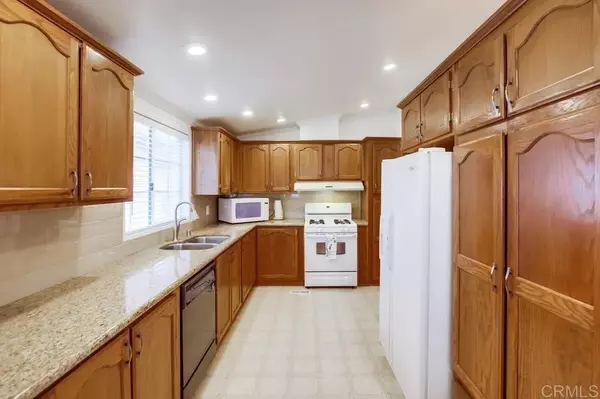 Lakeside, CA 92040,9500 Harritt Rd #290
