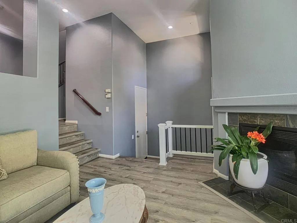 San Diego, CA 92129,7755 Via Montebello #2