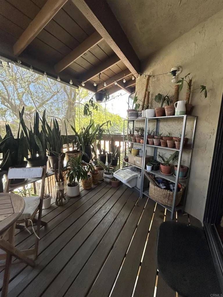Escondido, CA 92025,440 Citracado Parkway #30