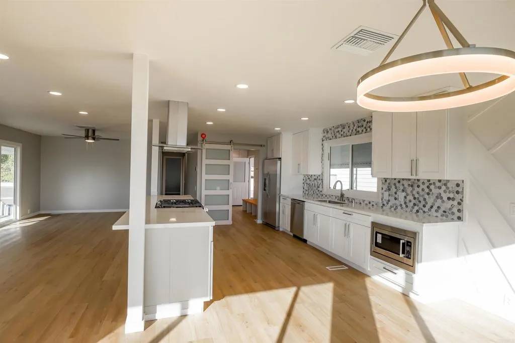 275 S Worthington, Spring Valley, CA 91977
