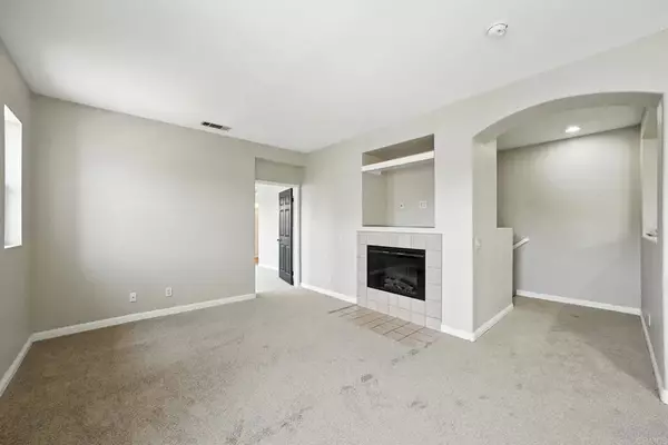 Chula Vista, CA 91915,2755 Castlehill Rd #1