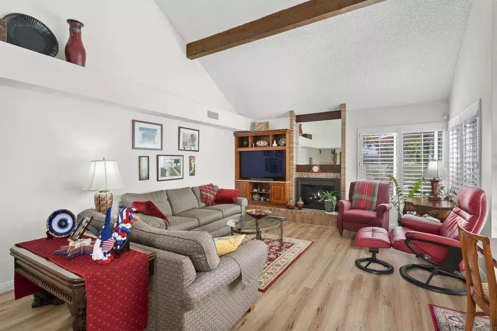 Bonita, CA 91902,4623 VILLAS DR